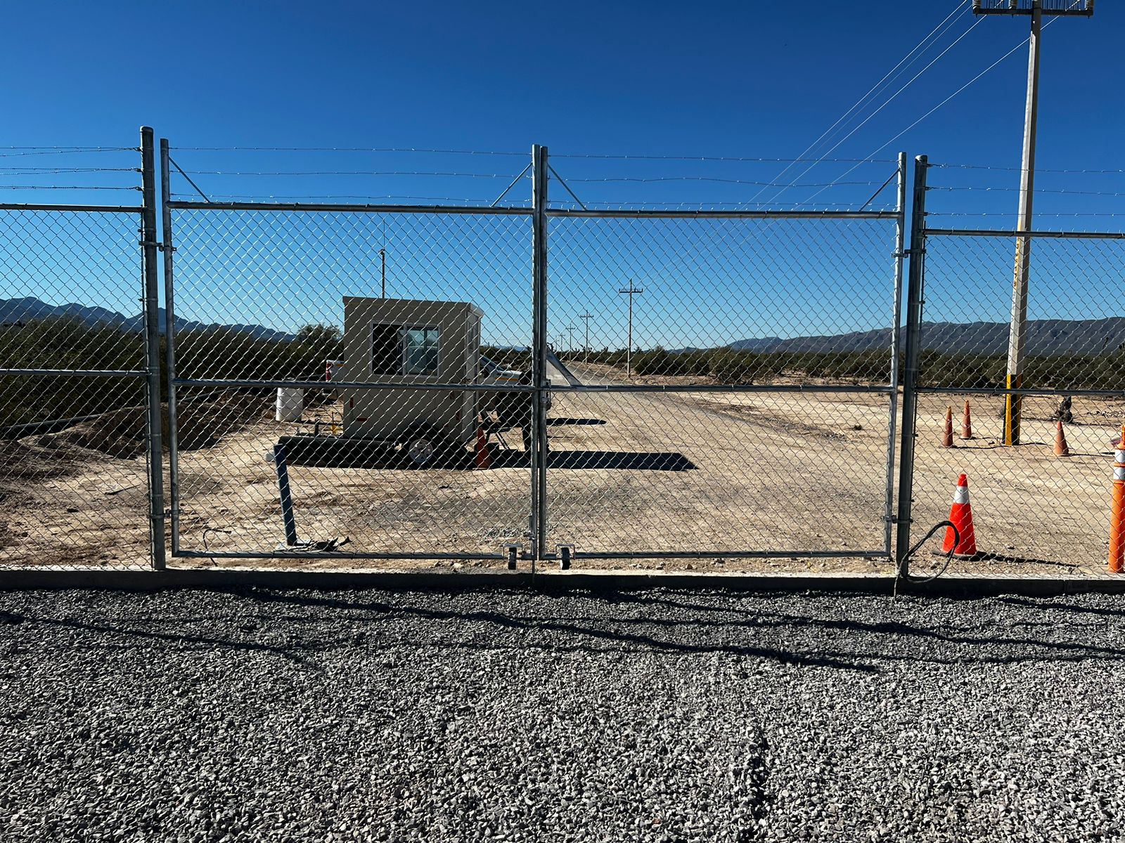 Portón deslizante de acero galvanizado
